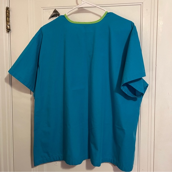 URBANE Scrub/uniform. Xl - Picture 2 of 5